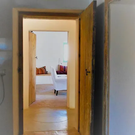 Borgo Petelia, Casa Centro, Antica Abitazione Calabrese Con Giardino, Ristrutturata Ferienhaus