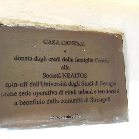Borgo Petelia, Casa Centro, Antica Abitazione Calabrese Con Giardino, Ristrutturata סטרונגולי