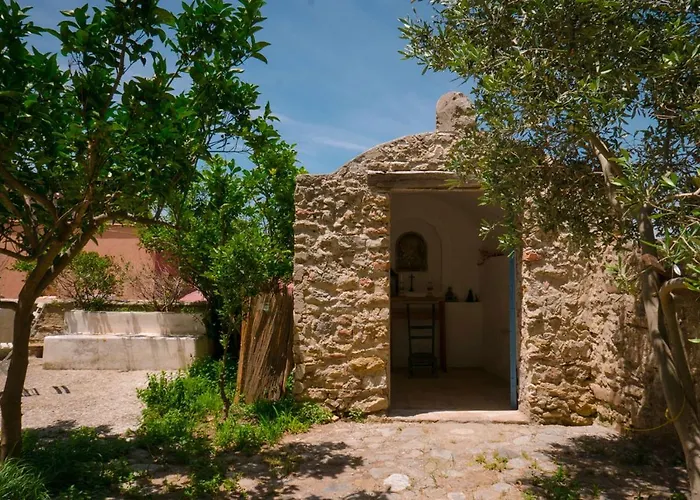 Borgo Petelia, Casa Centro, Antica Abitazione Calabrese Con Giardino, Ristrutturata סטרונגולי