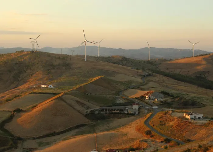 בית נופש Borgo Petelia, Casa Centro, Antica Abitazione Calabrese Con Giardino, Ristrutturata *