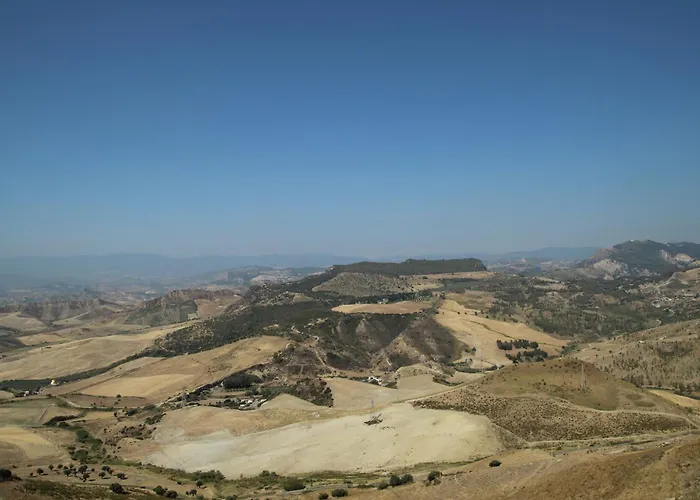 Borgo Petelia, Casa Centro, Antica Abitazione Calabrese Con Giardino, Ristrutturata בית נופש סטרונגולי